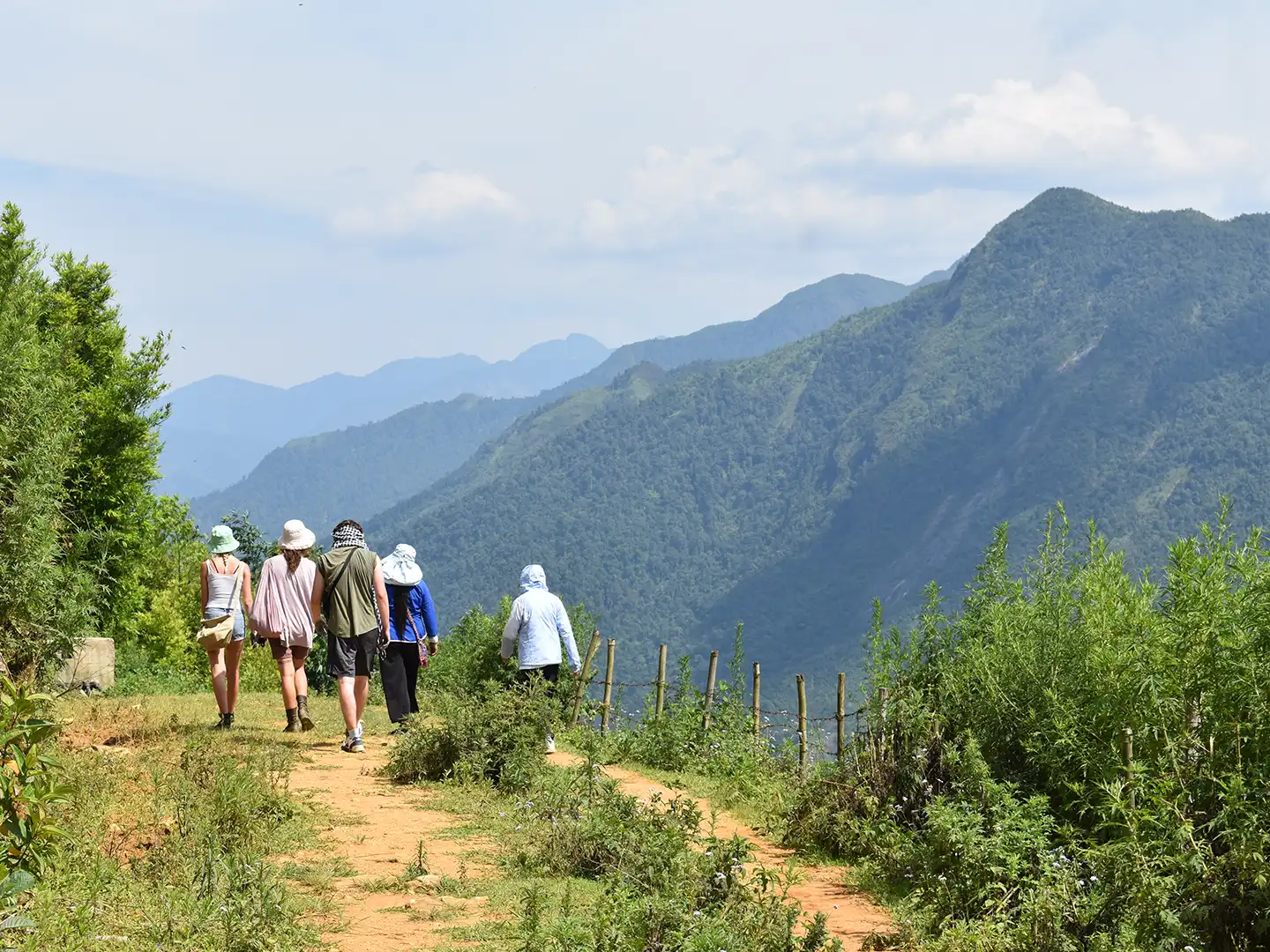 Trekking Tour Bac Ha Vietnam 6 Day Itinerary